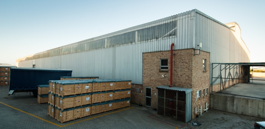To Let Commercial Property for Rent in Struandale Industrial Eastern Cape